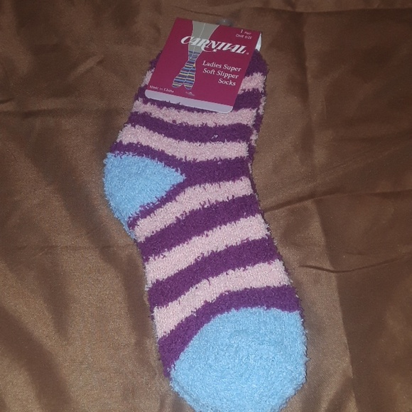 ** Carnival Ladies Super Soft Slipper socks BLUE - Picture 1 of 8